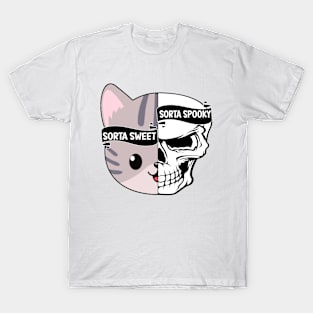 Sorta Sweet Sorta Spooky Funny Halloween Cat Lover Skeleton Pumpkin T-Shirt